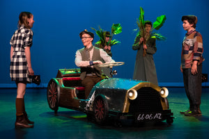 Kostuums, decor en rekwisieten: Chitty Chitty Bang Bang
